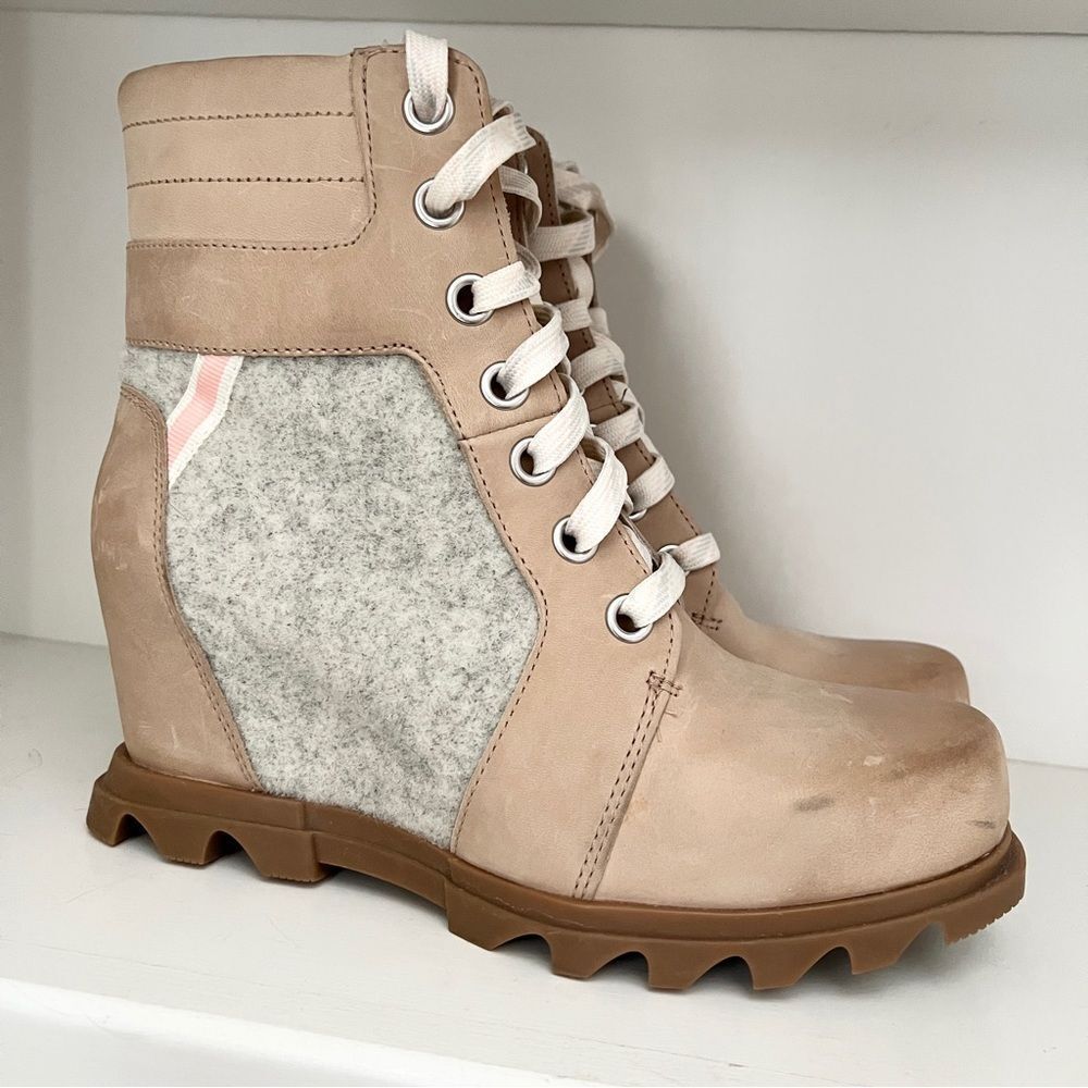 SOREL Women's Joan of Arctic Wedge II Lexie Boot Waterproof Leather Wedge 9.5